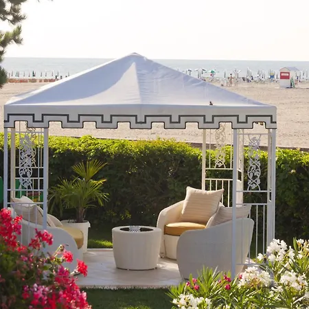 Otel Alexander 3*