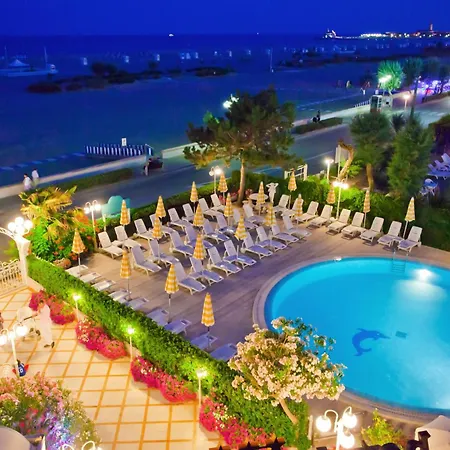 מלון Alexander קאורלה